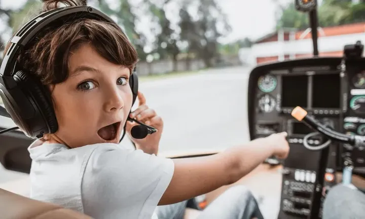 Can children fly in helicopters?